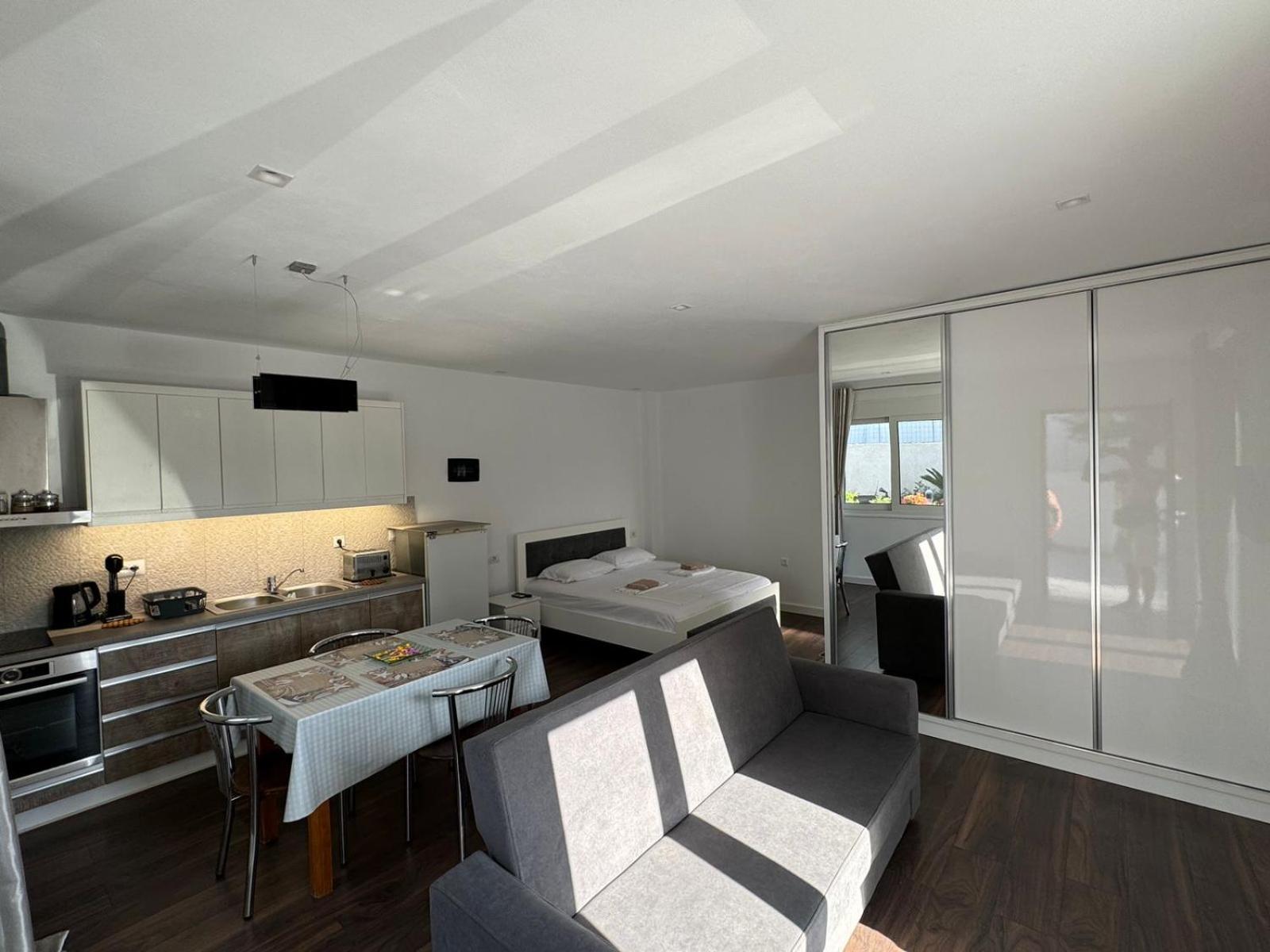 Sulozeqi Apartments Ksamil Buitenkant foto